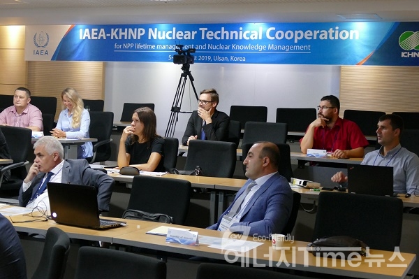 한수원이 5일부터 9일까지 국제원자력기구(IAEA)와 공동으로 동유럽 지역의 원전관계자를 초청해 워크숍을 개최한다. 이번 워크숍에는 동유럽 8개국의 원전 운영사, 규제기관, 공급사 소속 원전관계자 등 40여명이 참여한다.
