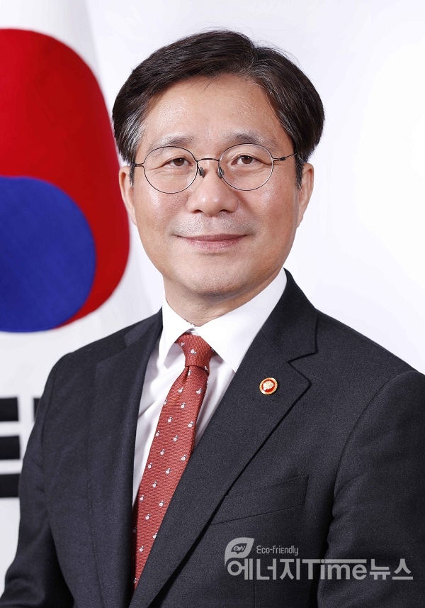 성윤모 산업부 장관.