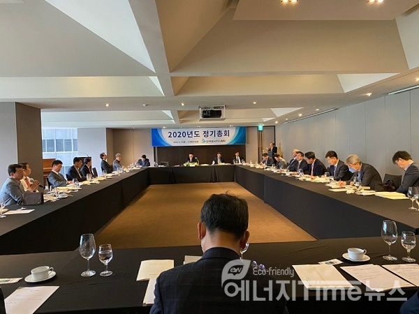 10일 한국도시가스협회는 2020년도 정기총회를 개최하고 신임 회장에 송재호 경동도시가스 회장을 선임했다.