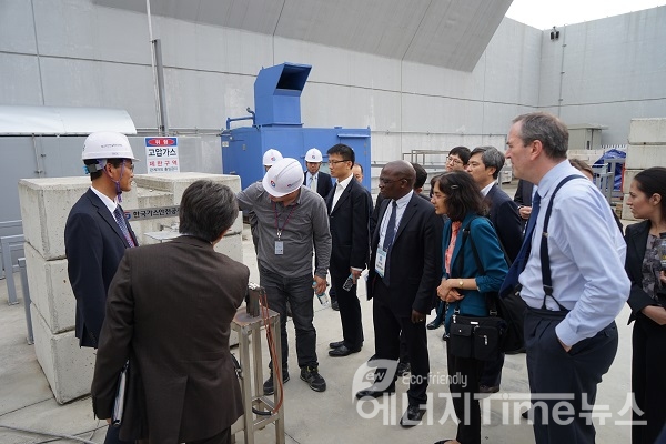 수소경제 서포터즈가 한국가스안전공사 에너지안전슬증센터를 방문했다.