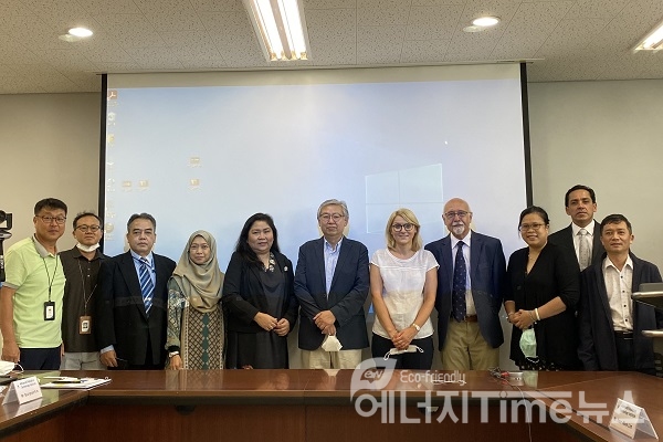한국원자력연구원은 IAEA와 공동으로 '헬스케어제품 멸균을 위한 방사선 기술 회의'를 개최했다.
